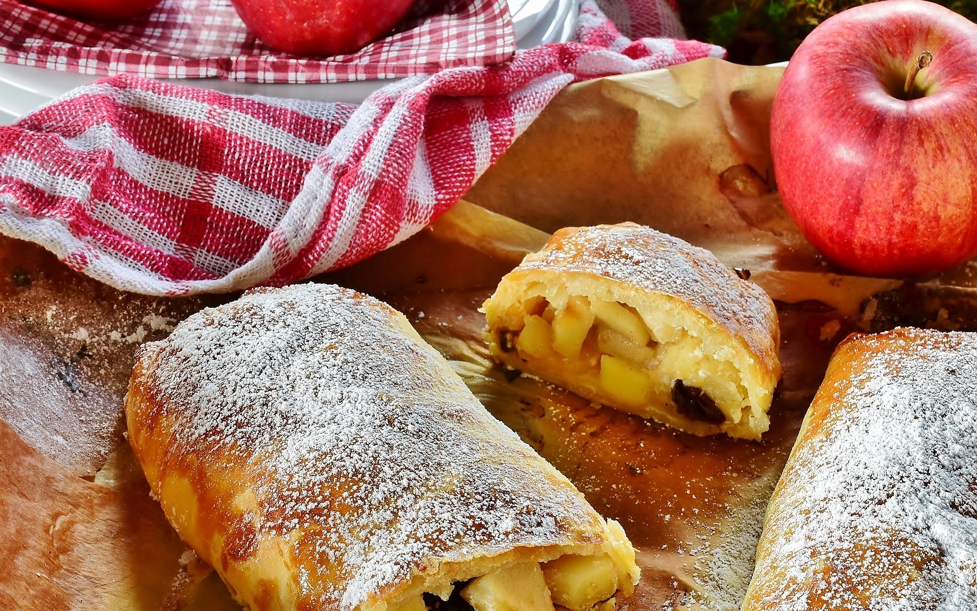 Apple Strudel